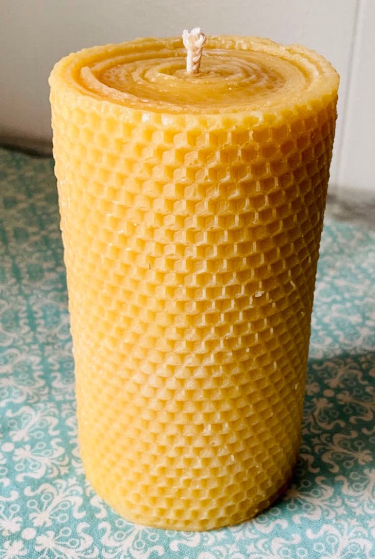 Bees Wax Candles honeycomb Pillar Candles Bee Wax Pillar With Flower 